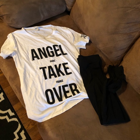 Victoria's Secret Other - Victoria secret 👚 shirt and leggings❤️